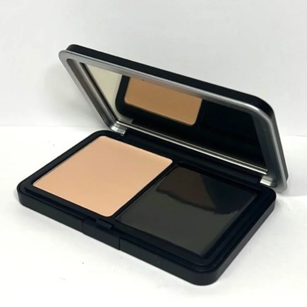 Makeup forever Matte Velvet Skin R220 Lot of 2pc